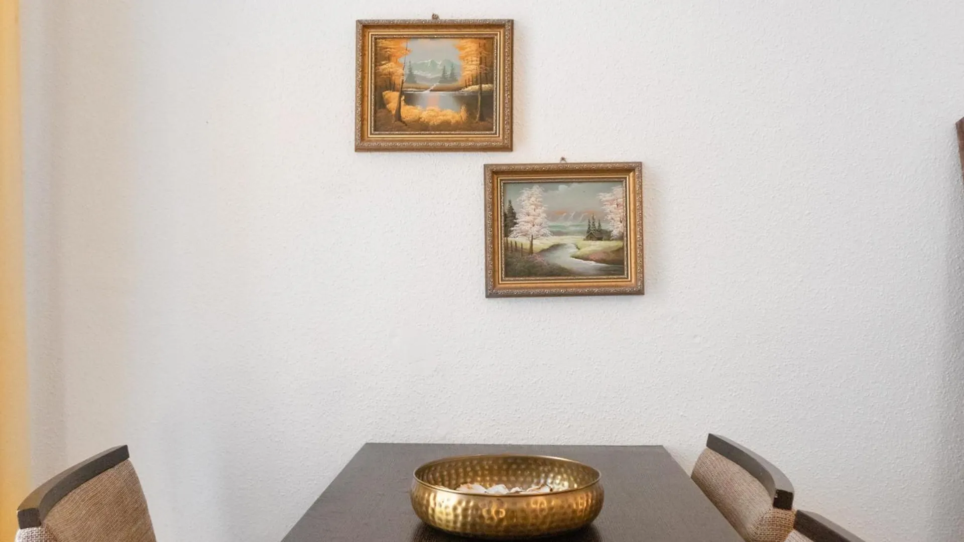Spacious 1Br Apt, Wifi & Tv, With A Great Location Vienne Appartement