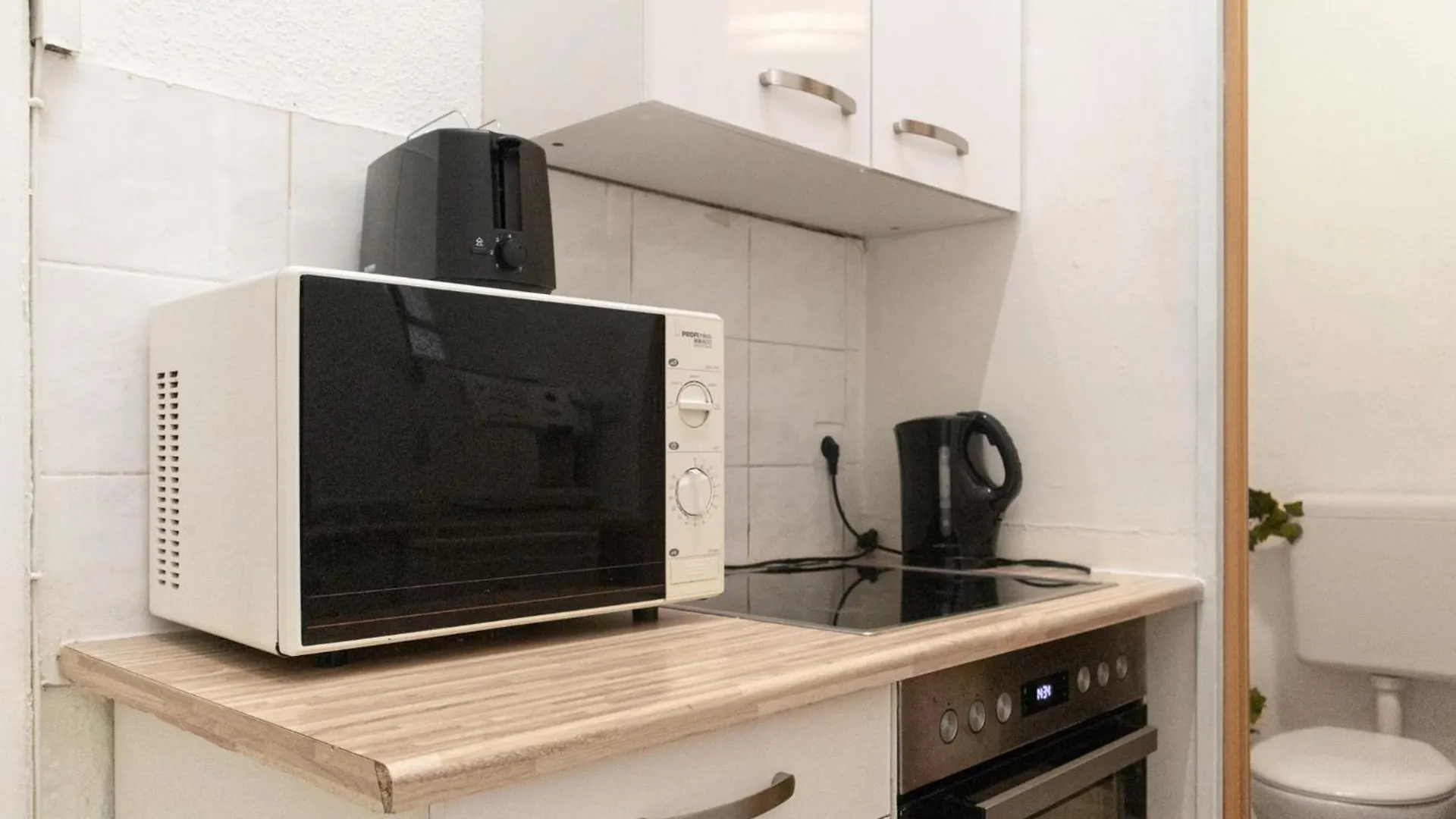 Spacious 1Br Apt, Wifi & Tv, With A Great Location Vienne 0*,